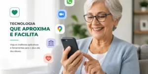 Mulher idosa com smartphone e ícones de apps ao redor